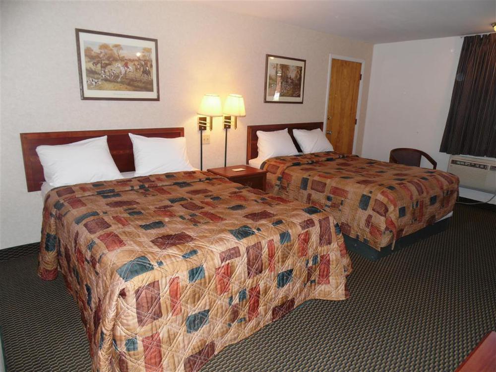 Budget Inn- Troy Room photo